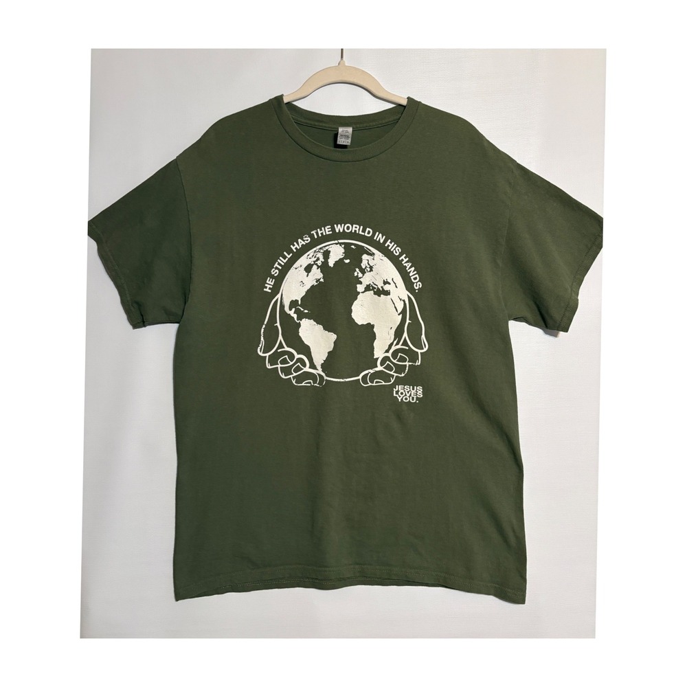 Jesus Loves You Men Olive Green Graphic T-Shirt World In His Hands Size L